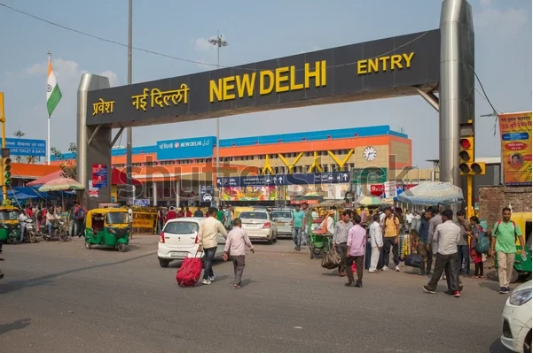 Railway New Facility: New system started at Delhi Railway Station, passengers will get this facility